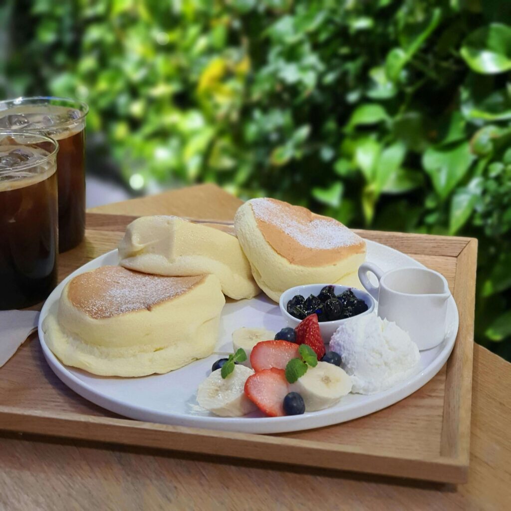 Coffee and desert in cafe